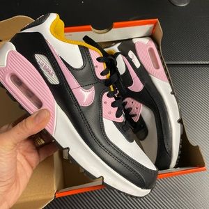 Size 6 (GS) - Nike Air Max 90 Low - CD6864-007